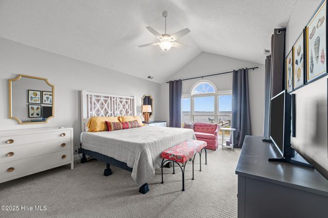 108 Harbour Watch Court, Belhaven, NC 27810