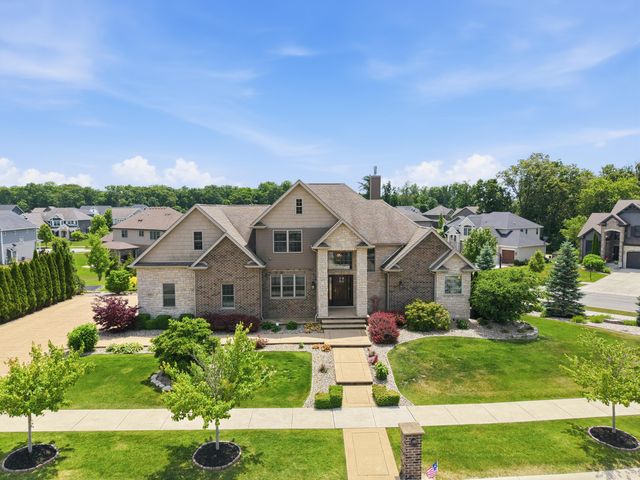 863 Sylvia Lane, Crown Point, IN 46307