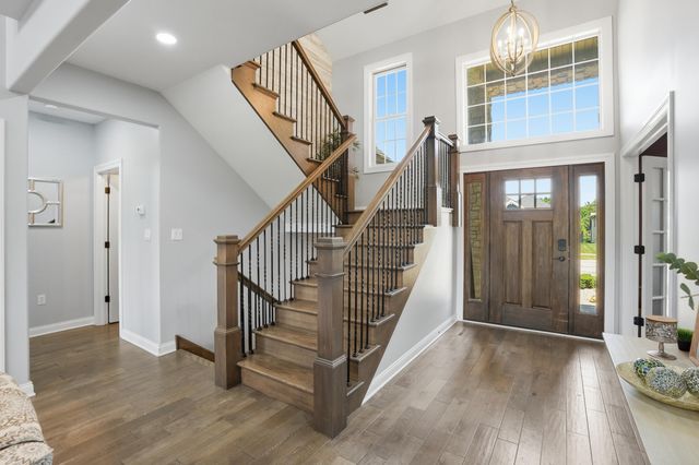 863 Sylvia Lane, Crown Point, IN 46307