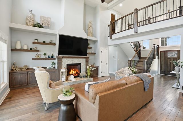 863 Sylvia Lane, Crown Point, IN 46307