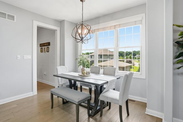 863 Sylvia Lane, Crown Point, IN 46307