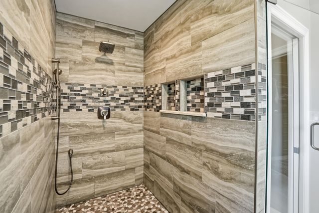 863 Sylvia Lane, Crown Point, IN 46307
