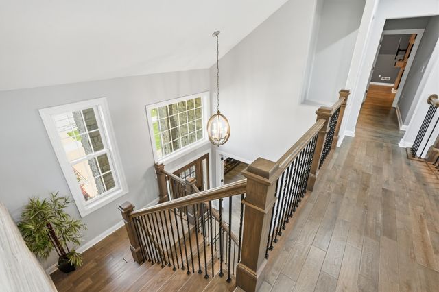 863 Sylvia Lane, Crown Point, IN 46307