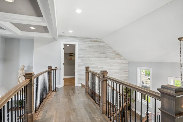 863 Sylvia Lane, Crown Point, IN 46307