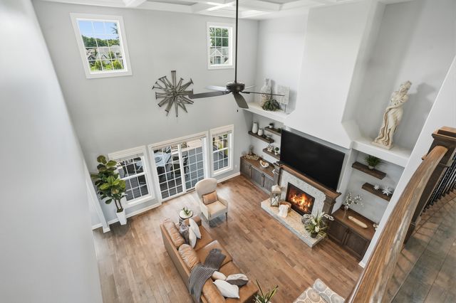 863 Sylvia Lane, Crown Point, IN 46307