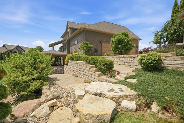 863 Sylvia Lane, Crown Point, IN 46307