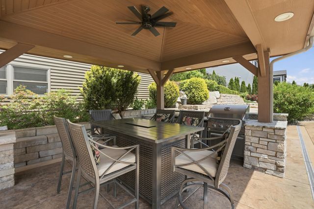 863 Sylvia Lane, Crown Point, IN 46307