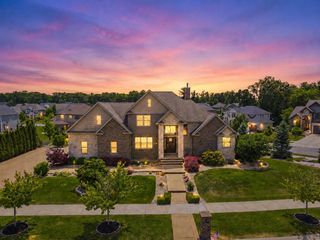 863 Sylvia Lane, Crown Point, IN 46307