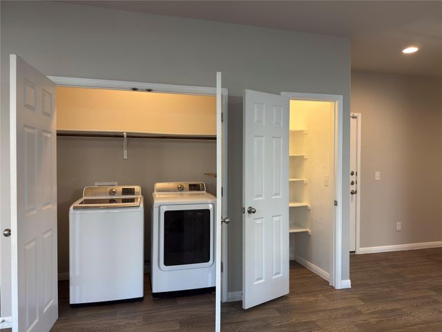 316 E Broade ST, Leander, TX 78641