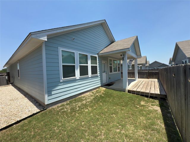 316 E Broade ST, Leander, TX 78641