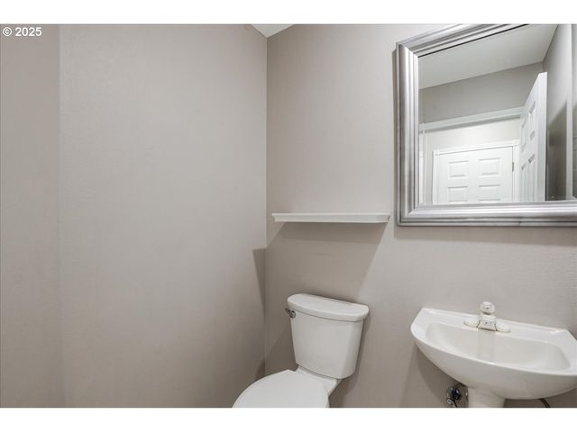 3253 Se 24TH Ter, Gresham, OR 97080