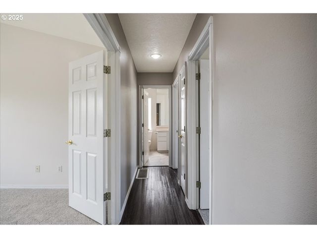 3253 Se 24TH Ter, Gresham, OR 97080