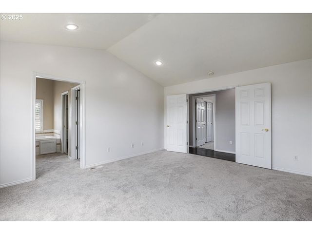 3253 Se 24TH Ter, Gresham, OR 97080
