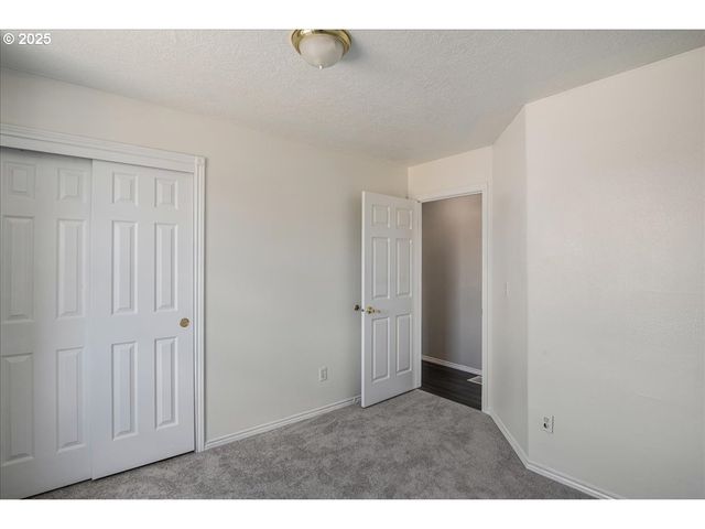 3253 Se 24TH Ter, Gresham, OR 97080