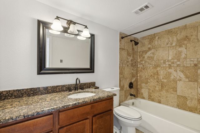 7621 Mccallum Boulevard 215, Dallas, TX 75252