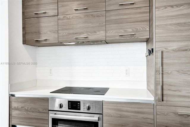 1300 S Miami Ave 2306, Miami, FL 33130