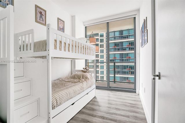 1300 S Miami Ave 2306, Miami, FL 33130