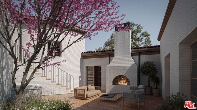 2320 Bowmont Drive, Beverly Hills, CA 90210