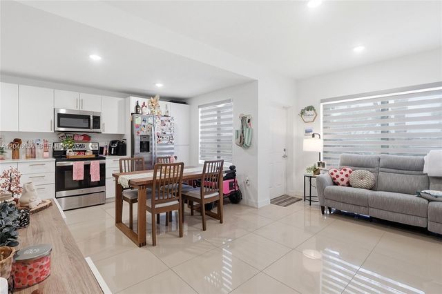 25847 SW 145th Ave, Homestead, FL 33032