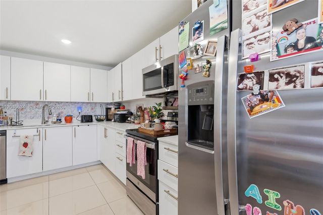 25847 SW 145th Ave, Homestead, FL 33032