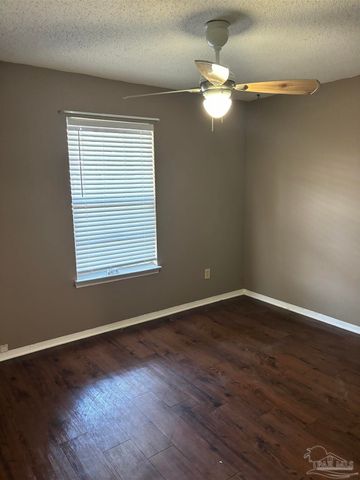 1500 E Johnson Ave 128, Pensacola, FL 32514