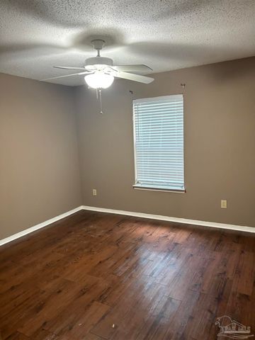 1500 E Johnson Ave 128, Pensacola, FL 32514