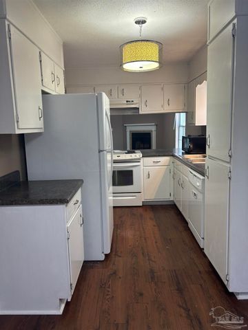 1500 E Johnson Ave 128, Pensacola, FL 32514