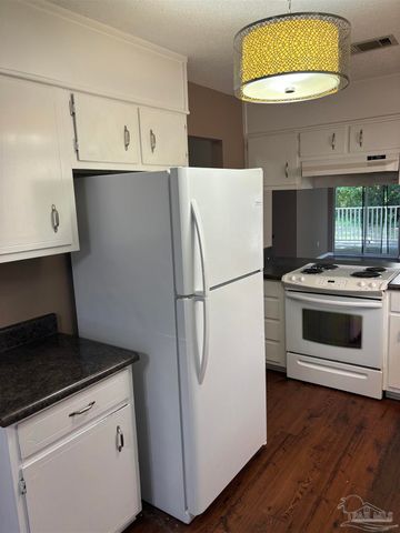 1500 E Johnson Ave 128, Pensacola, FL 32514