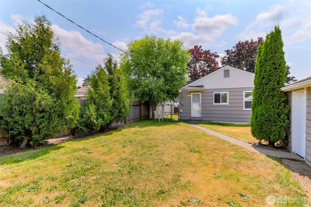 921 E 58th Street, Tacoma, WA 98404