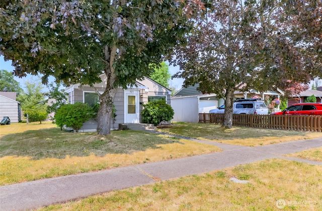 921 E 58th Street, Tacoma, WA 98404