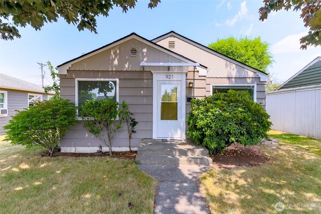 921 E 58th Street, Tacoma, WA 98404