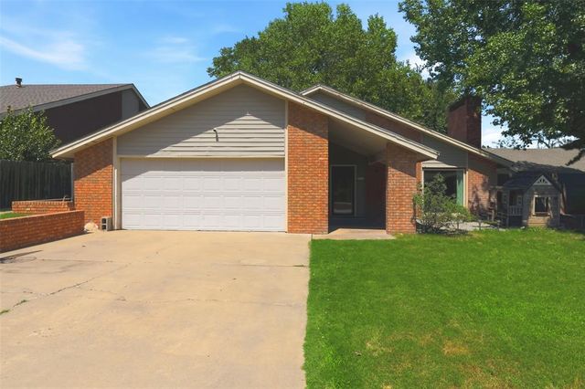 2713 Haystack Lane, Enid, OK 73703