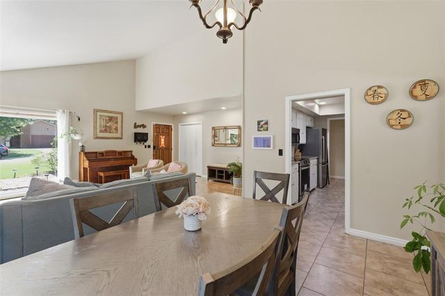 2713 Haystack Lane, Enid, OK 73703