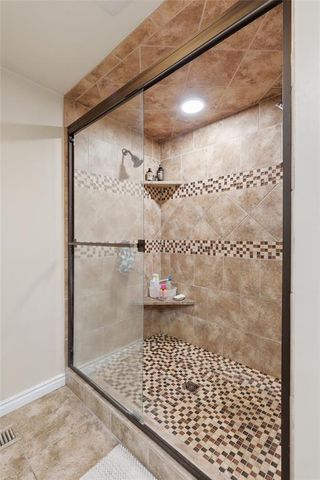 2713 Haystack Lane, Enid, OK 73703