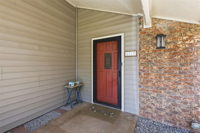 2713 Haystack Lane, Enid, OK 73703