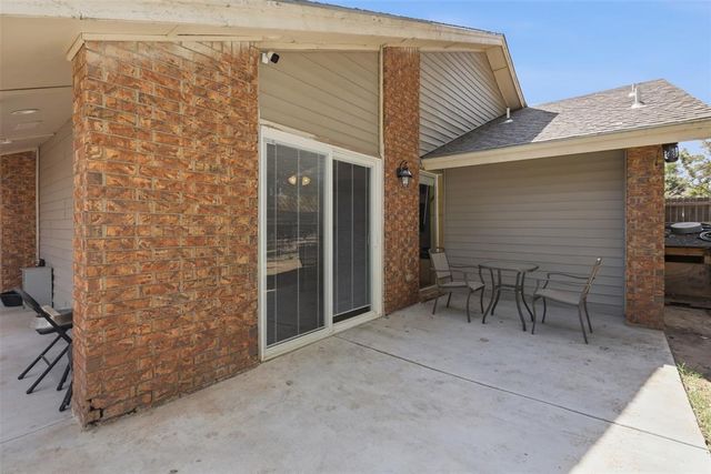 2713 Haystack Lane, Enid, OK 73703