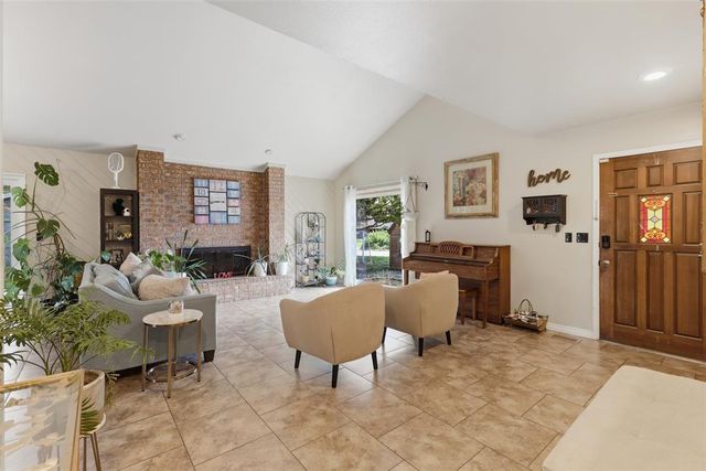 2713 Haystack Lane, Enid, OK 73703