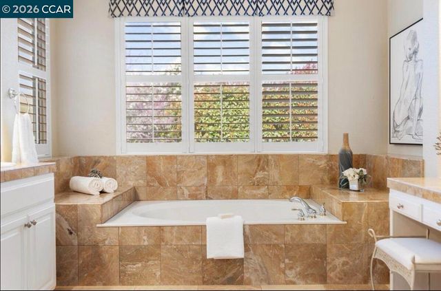 2041 Kent Dr, Brentwood, CA 94513