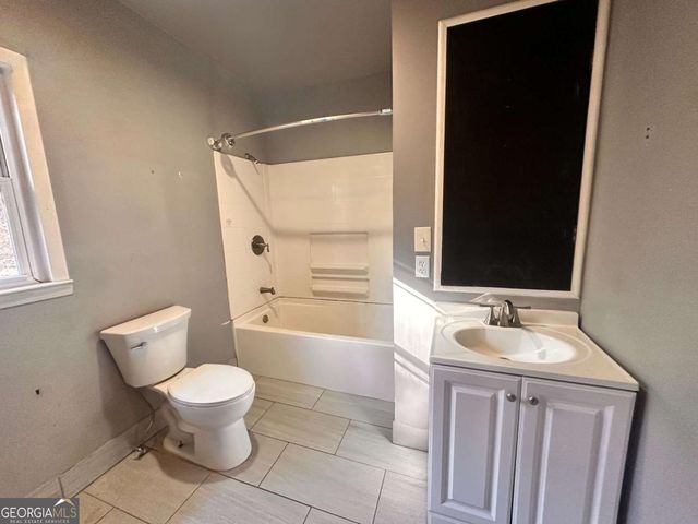 181 Barnyard Lane, Clayton, GA 30525