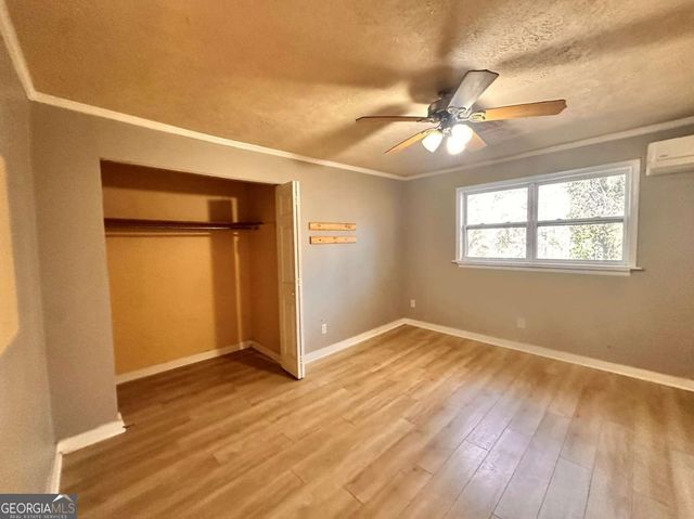 181 Barnyard Lane, Clayton, GA 30525