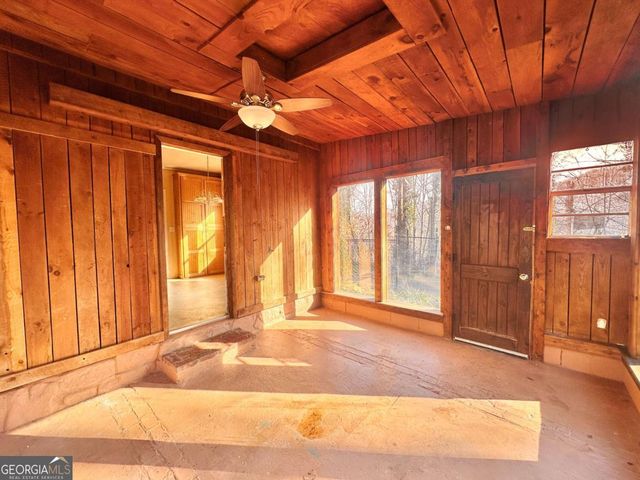 181 Barnyard Lane, Clayton, GA 30525