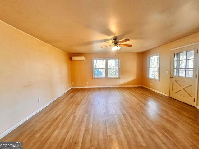 181 Barnyard Lane, Clayton, GA 30525