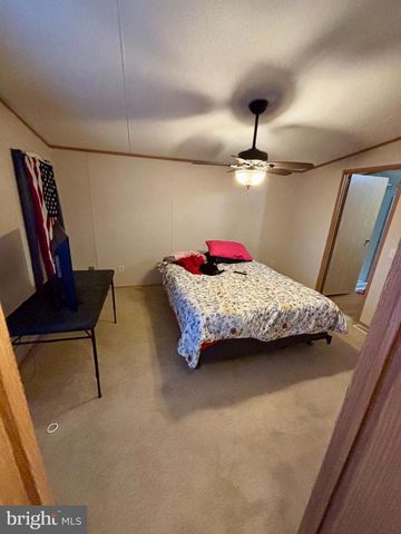 4328 DOVER DR, Morrisville, PA 19067