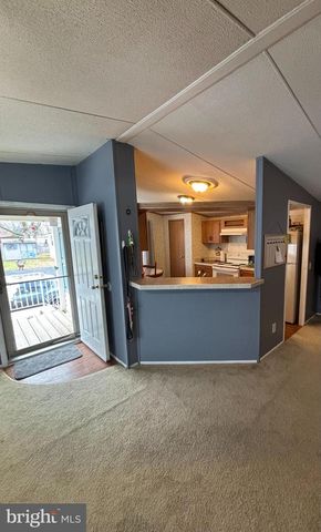 4328 DOVER DR, Morrisville, PA 19067