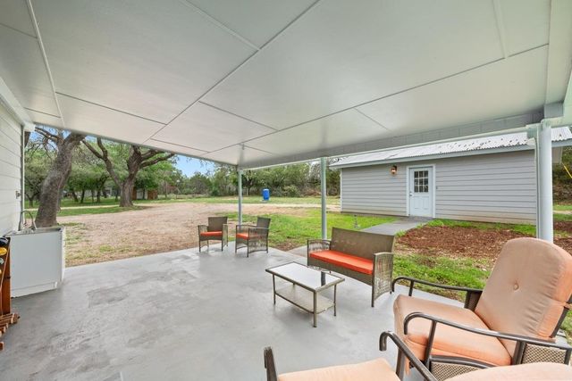 1169 W US Highway 290, Johnson City, TX 78636