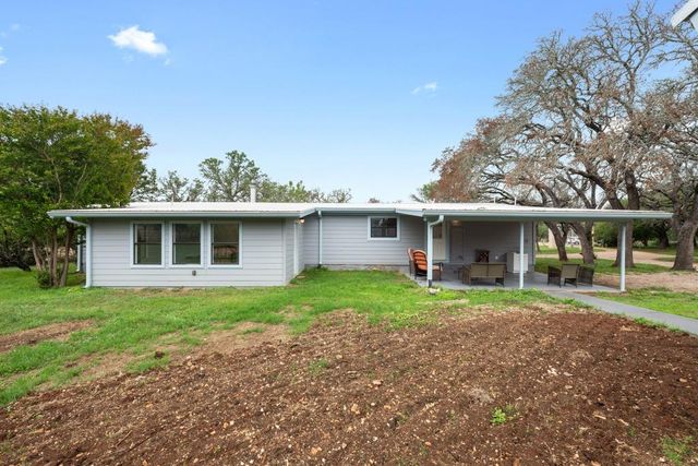 1169 W US Highway 290, Johnson City, TX 78636