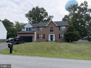 3355 ELSA AVE, Waldorf, MD 20603