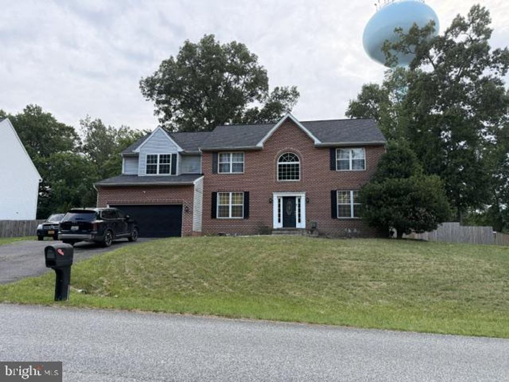 3355 ELSA AVE, Waldorf, MD 20603