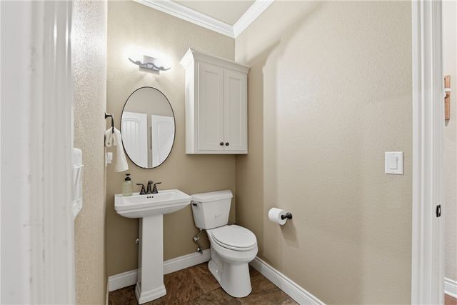 5917 W Kennedy Drive, Fayetteville, AR 72704