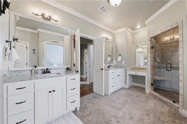 5917 W Kennedy Drive, Fayetteville, AR 72704